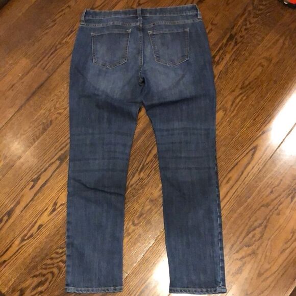 GAP Women’s Medium Wash REAL STRAIGHT Denim Low Rise Jeans Sz 10 - Picture 4 of 8